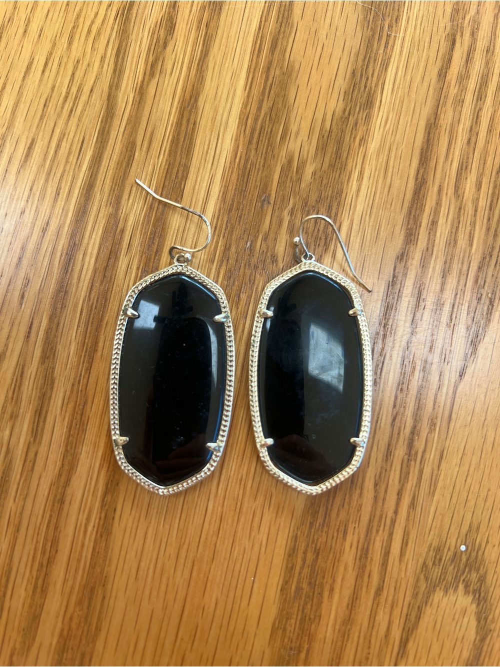 Kendra Scott Black and White Elle Duo Earrings & Tassel Pendant Set - Picture 3 of 4